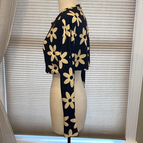 NWT Empty Soda Daisy Delusions Crop Top - Picture 5 of 9